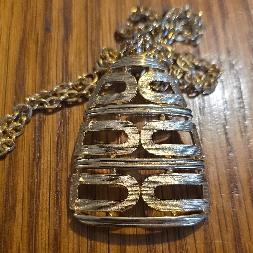 Vintage Asymmetrical Metal Pendant Necklace Gold Silver Geometric Charm